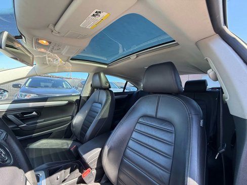 Used 2009 Volkswagen CC Luxury image 21