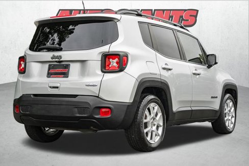 Used 2019 Jeep Renegade Latitude image 7