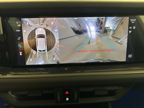 New 2025 Porsche Cayenne Turbo image 21