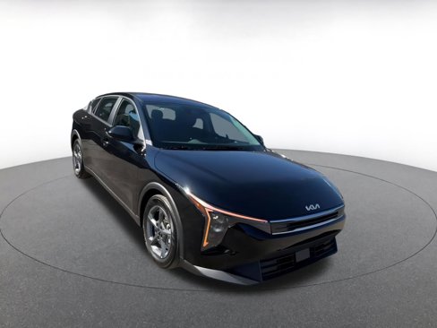 Used 2025 Kia K4 LXS image 3