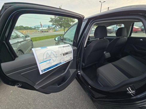 New 2025 Volkswagen Jetta S image 17