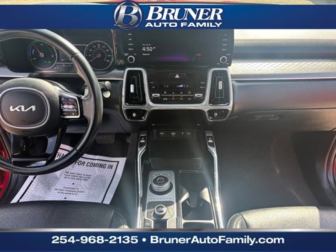 Used 2022 Kia Sorento SX w/ Panoramic Sunroof Package image 22