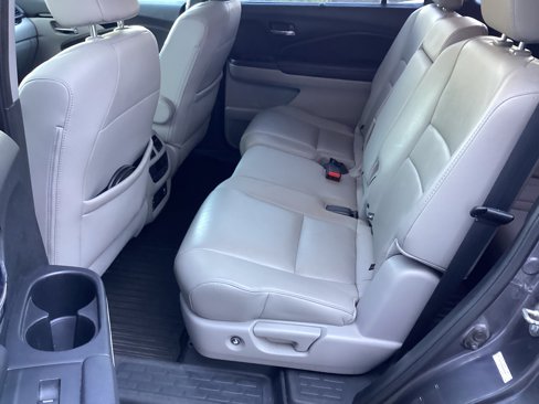 Used 2016 Honda Pilot Touring image 20