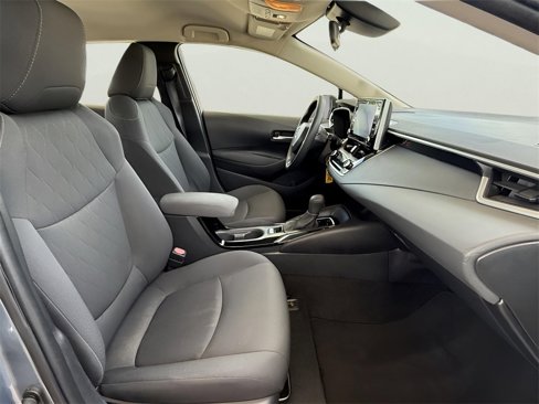 Used 2020 Toyota Corolla LE image 32