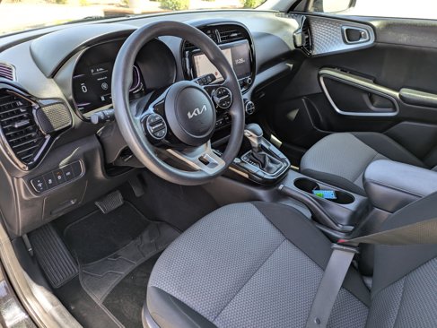 Used 2023 Kia Soul S image 24