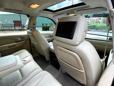 Used 2007 Cadillac Escalade EXT w/ Information Package image 50