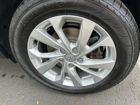 Used 2019 Hyundai Tucson SE image 8