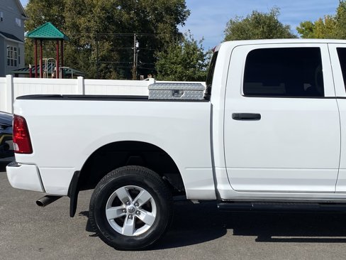 Used 2014 RAM 1500 ST w/ SXT Appearance Group image 6