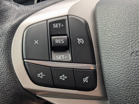Used 2021 Ford Explorer XLT w/ Equipment Group 202A image 26