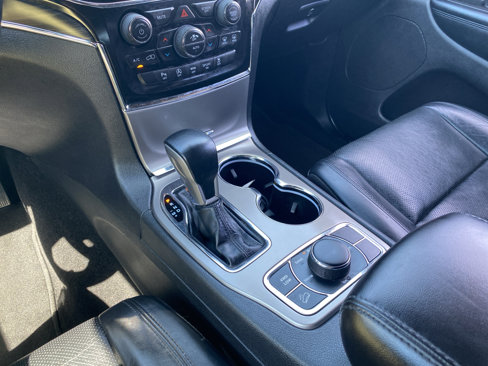 Used 2021 Jeep Grand Cherokee Limited w/ Luxury Group II image 9