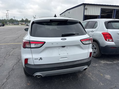 Used 2020 Ford Escape SE image 5