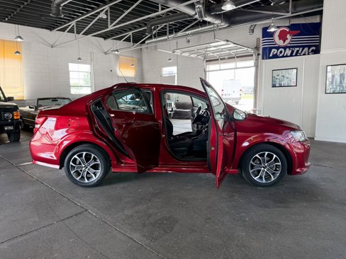 Used 2020 Chevrolet Sonic LT w/ Convenience Package image 23