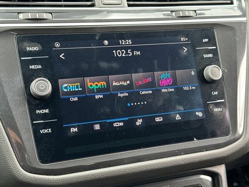 Used 2024 Volkswagen Tiguan SE image 18