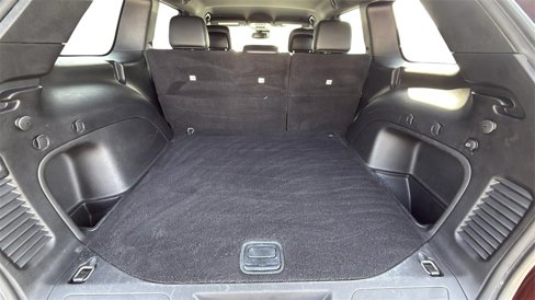 Used 2022 Jeep Grand Cherokee Laredo X image 16