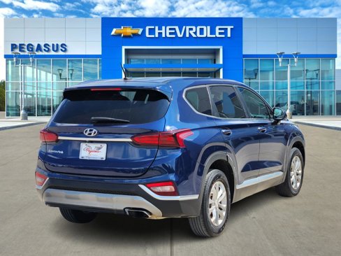 Used 2019 Hyundai Santa Fe SE image 5