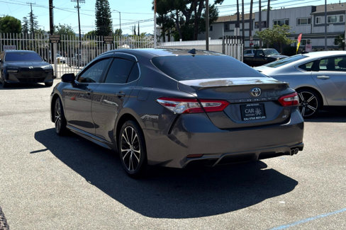 Used 2020 Toyota Camry SE image 7