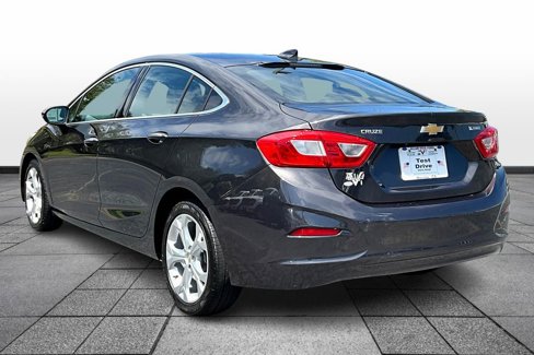 Used 2017 Chevrolet Cruze Premier image 12