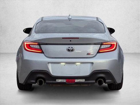 Used 2025 Toyota GR86 image 6