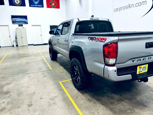 Used 2016 Toyota Tacoma TRD Off-Road image 25