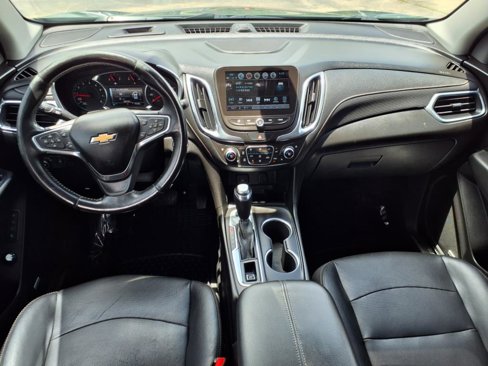 Used 2018 Chevrolet Equinox Premier image 3