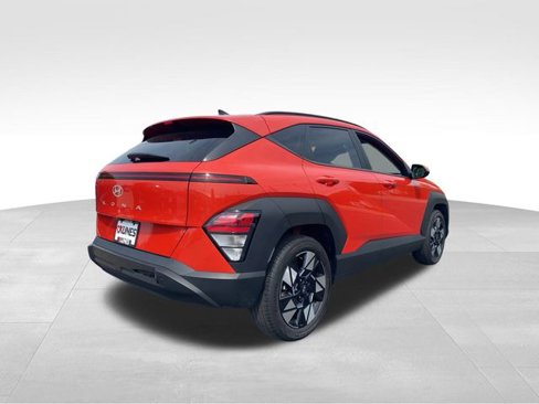 Used 2024 Hyundai Kona SEL image 8