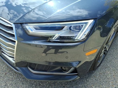Used 2017 Audi A4 2.0T Prestige w/ Prestige Package image 3