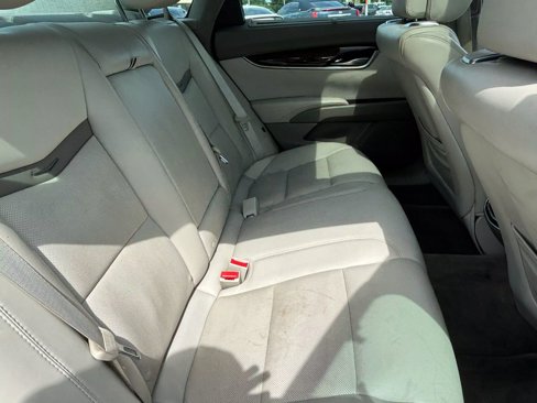 Used 2013 Cadillac XTS Platinum image 25