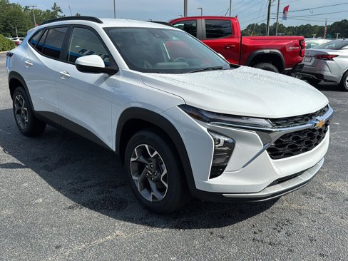 New 2025 Chevrolet Trax LT w/ Driver Confidence Package image 6