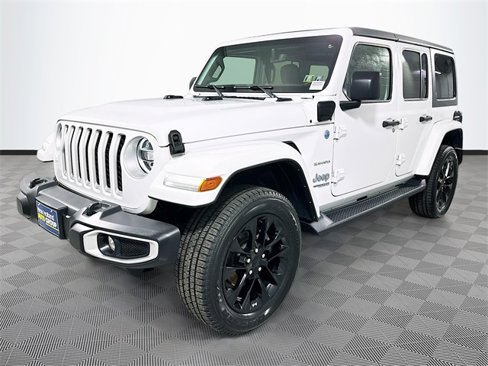 Certified 2021 Jeep Wrangler Unlimited Sahara w/ Cold Weather Group image 3