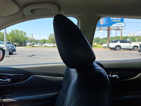 Used 2022 Nissan Rogue Sport SL image 16