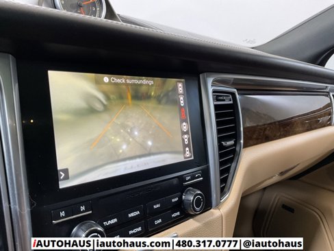 Used 2018 Porsche Macan image 31