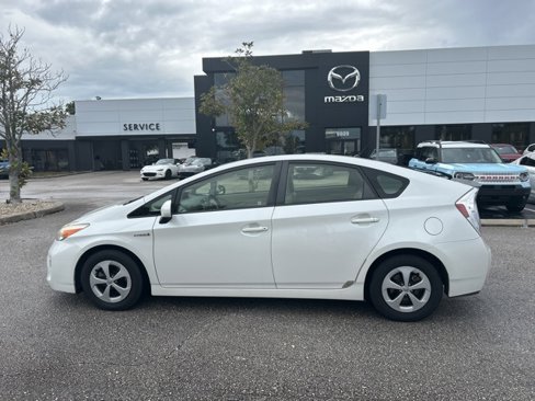 Used 2014 Toyota Prius Four image 9