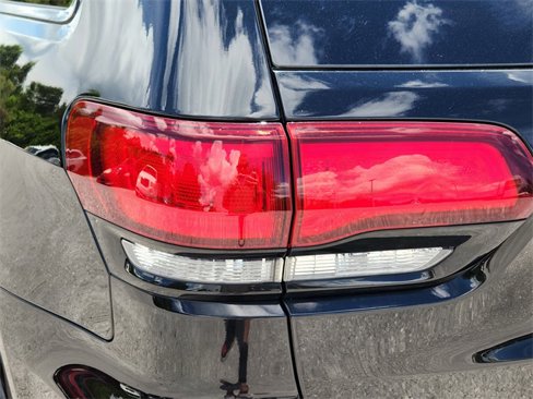 Certified 2021 Jeep Grand Cherokee Laredo X image 8
