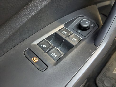 Used 2023 Volkswagen Jetta S image 19