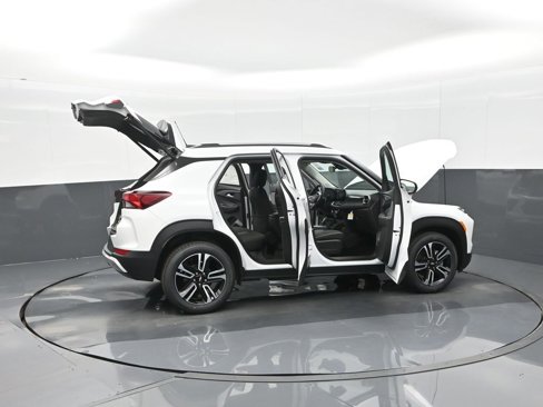 New 2025 Chevrolet TrailBlazer LT w/ Convenience Package image 29