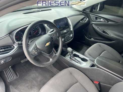 Used 2021 Chevrolet Malibu LT image 9