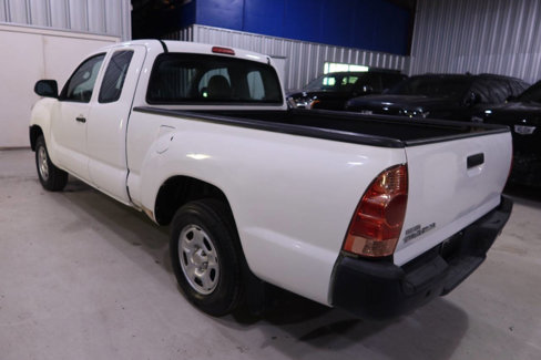 Used 2015 Toyota Tacoma 2WD Access Cab image 3