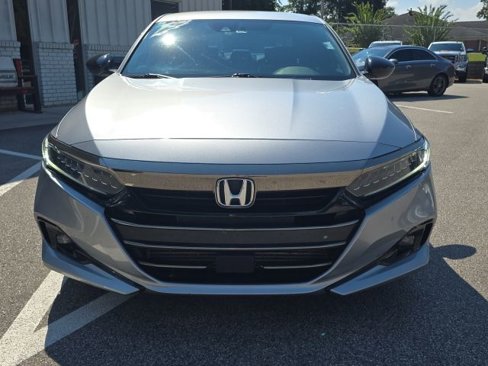 Used 2021 Honda Accord Sport image 8