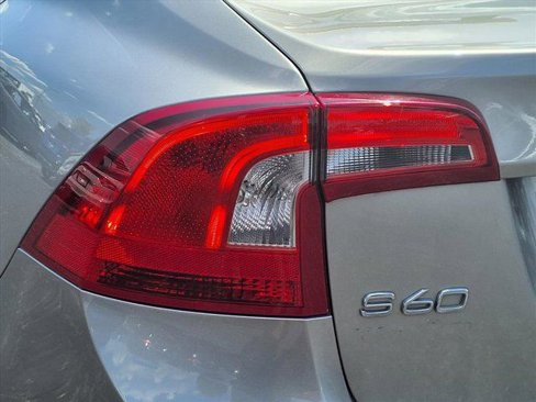 Used 2014 Volvo S60 T5 image 23