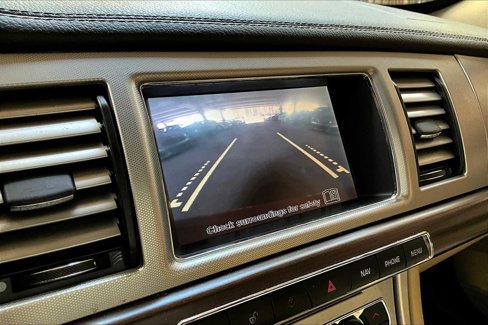 Used 2012 Jaguar XF image 26