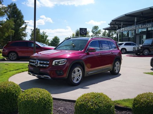 Certified 2021 Mercedes-Benz GLB 250 4MATIC w/ Premium Package image 3