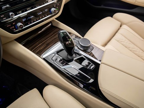 Certified 2022 BMW 530i xDrive w/ Premium Package image 12