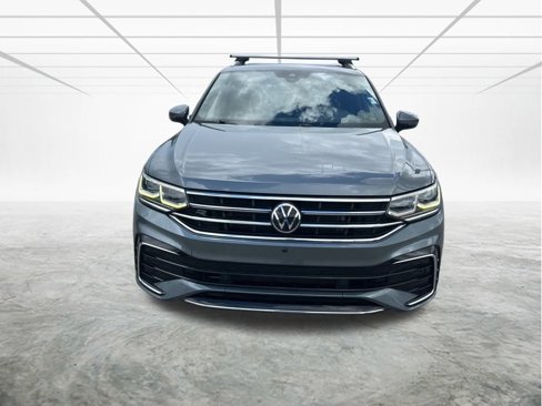 Used 2022 Volkswagen Tiguan SEL R-Line image 8