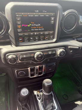 Used 2022 Jeep Gladiator Sport image 19