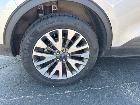 Used 2020 Ford Escape Titanium image 15