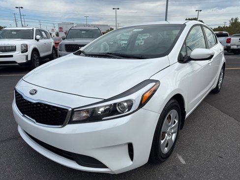 Used 2018 Kia Forte LX w/ LX Popular Package image 3