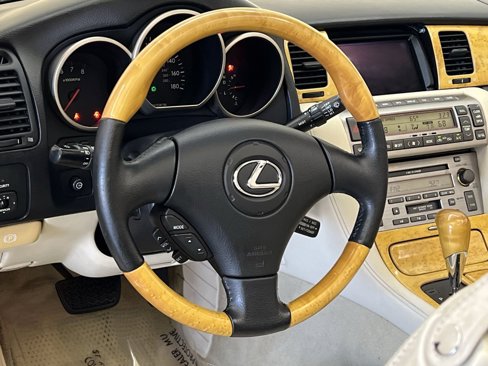 Used 2003 Lexus SC 430 Convertible image 15