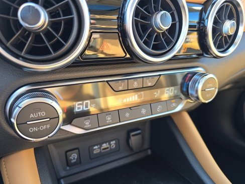 New 2025 Nissan Sentra SV w/ SV Premium Package image 35