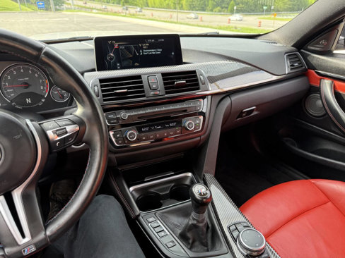 Used 2016 BMW M4 Coupe image 28