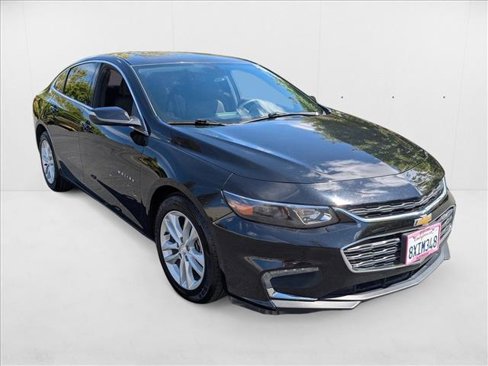 Used 2018 Chevrolet Malibu LT image 3